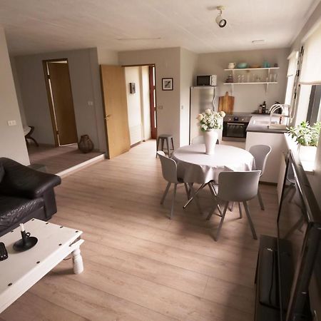 Manahlid Apartment Akureyri Bagian luar foto