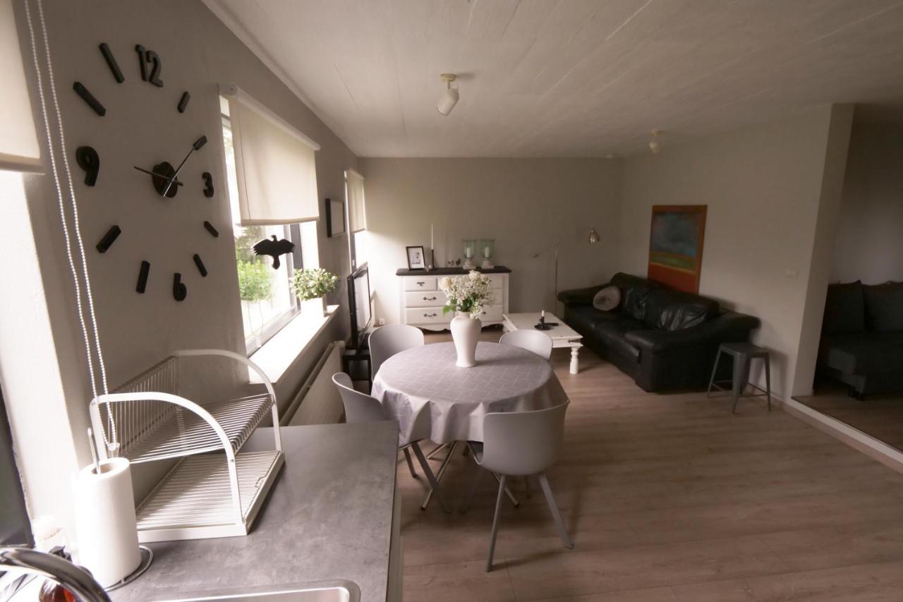 Manahlid Apartment Akureyri Bagian luar foto